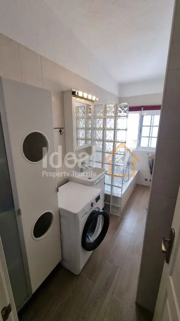 Bany de Casa adosada en venda en Adeje amb Jardí privat, Terrassa i Piscina comunitària