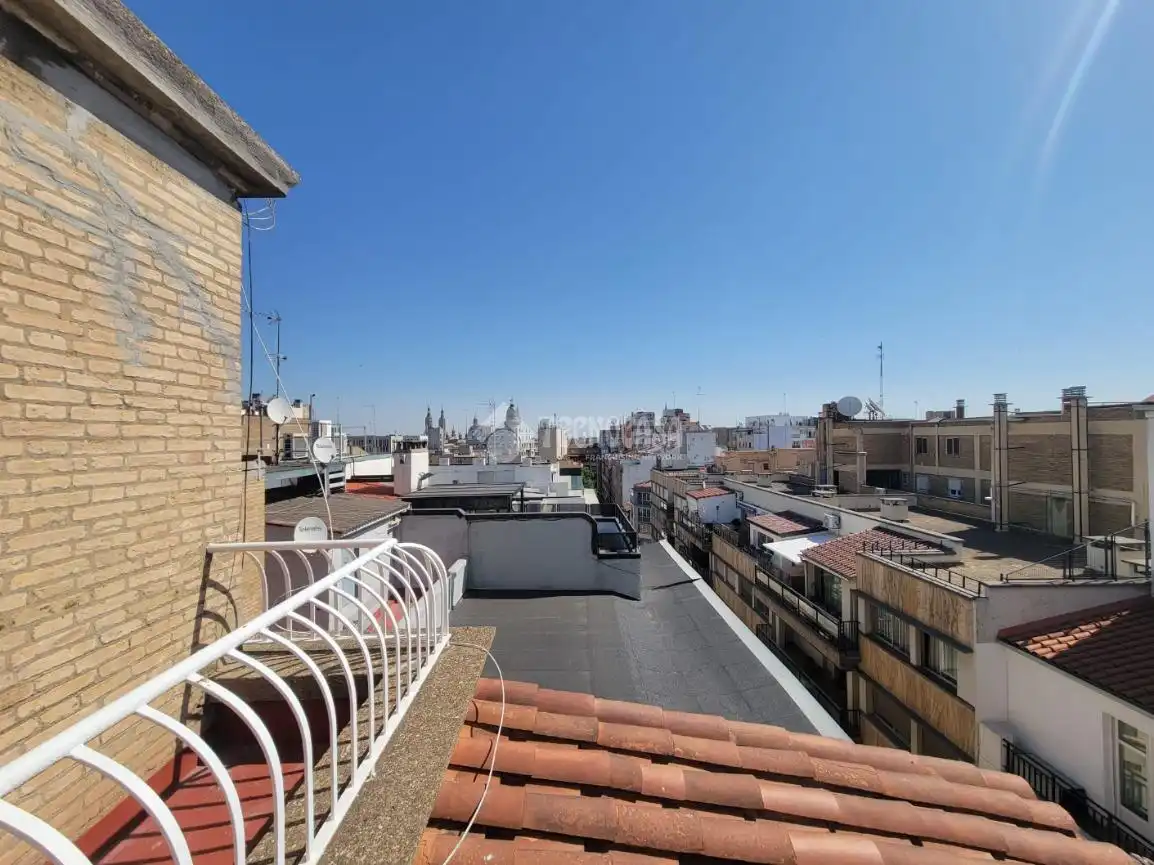 Vista exterior de Piso en venta en Zaragoza