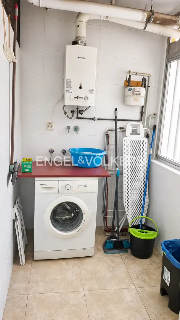 Kitchen of Flat for rent in Valencia  with Heating, Furnished and Balcony