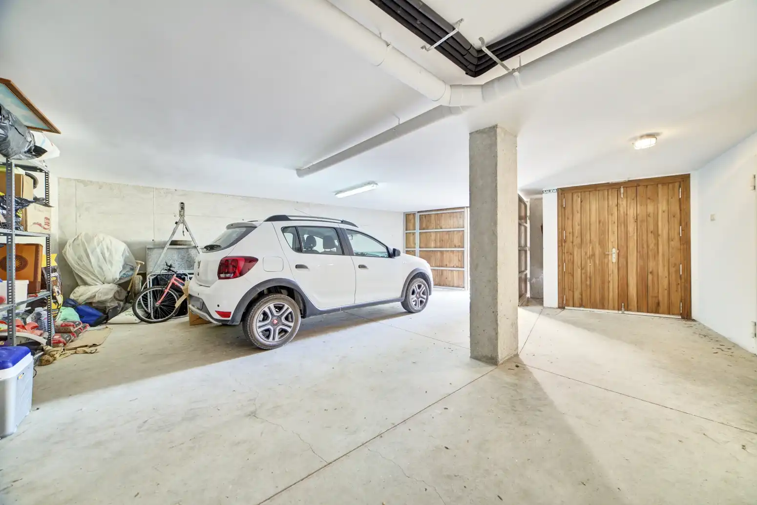 Parkplatz von Dachboden zum Verkauf in Undués de Lerda mit Heizung, Parkett und Terrasse
