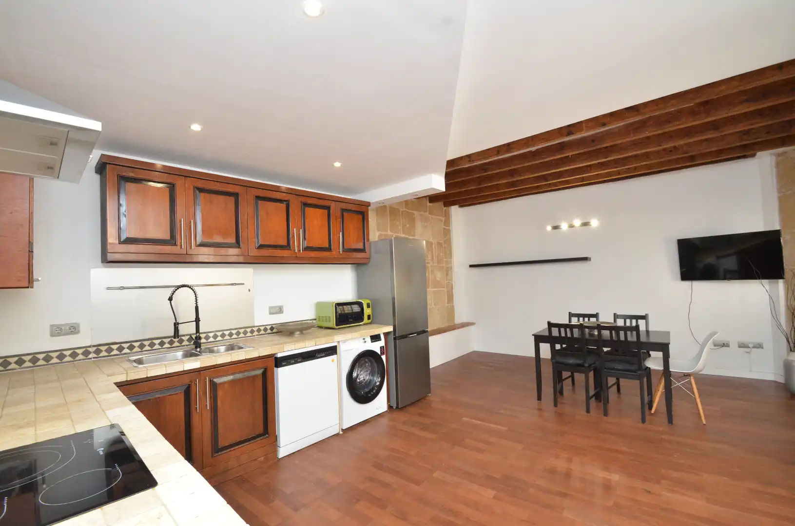 Kitchen of Flat for rent in  Palma de Mallorca  with Air Conditioner, Heating and Furnished