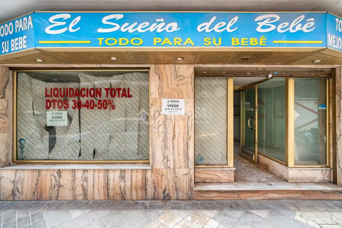 Local comercial en venta en C. Sicilia