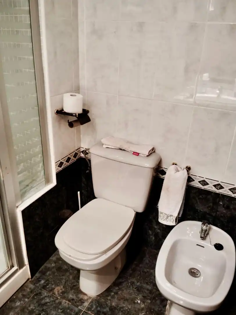 Baño de Piso en venta en Benetússer con Aire acondicionado, Amueblado y Balcón