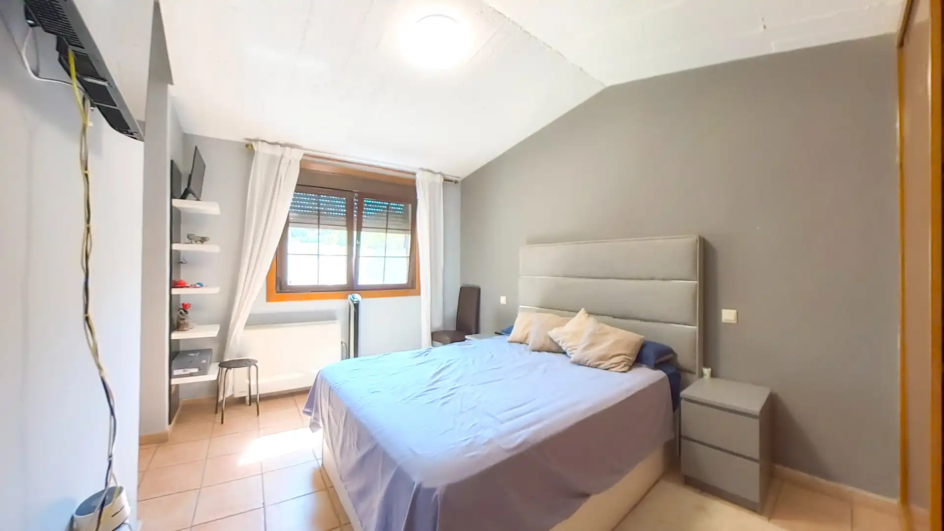 Dormitori de Casa o xalet en venda en Galapagar amb Aire condicionat, Jardí privat i Forn