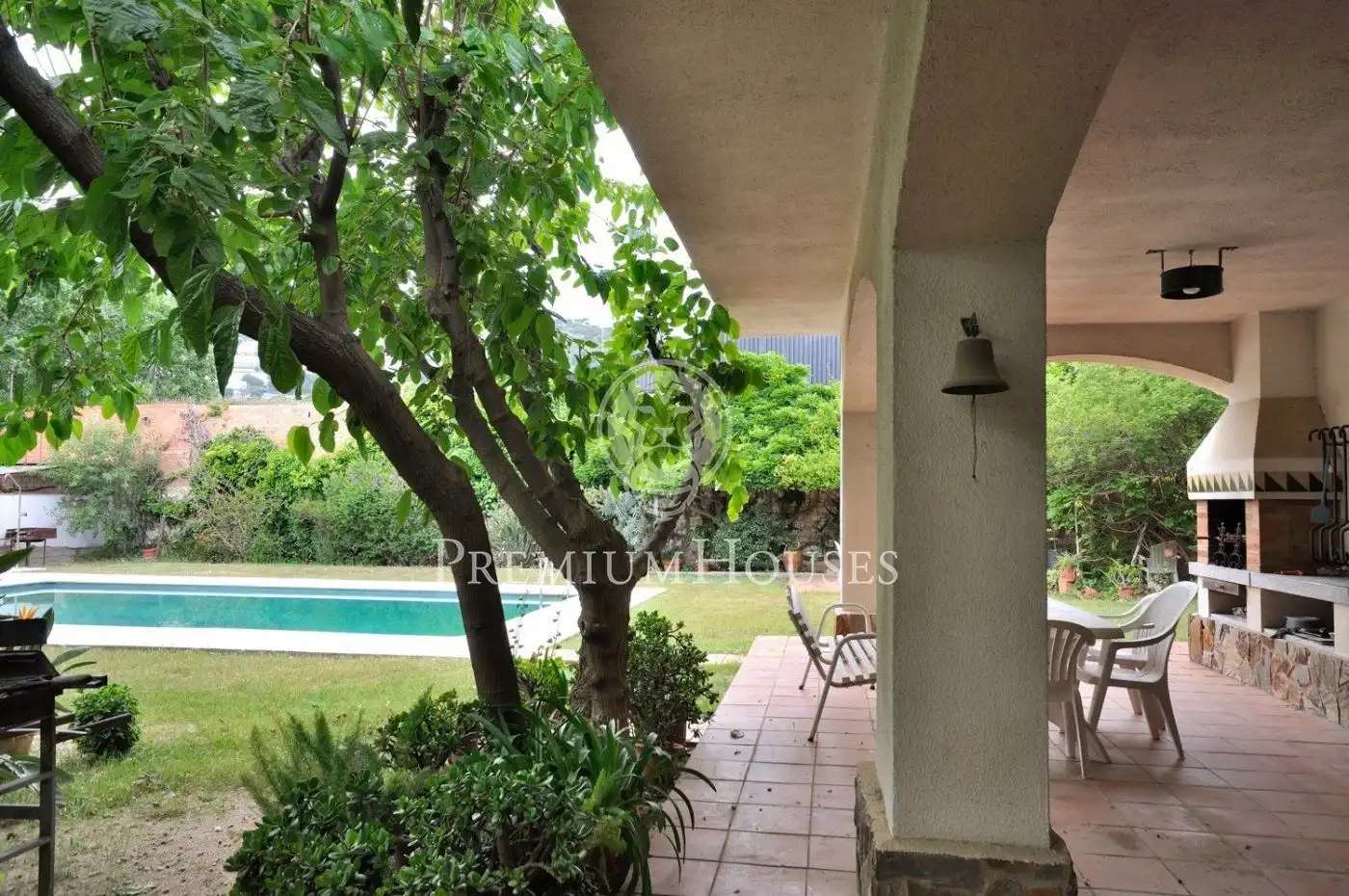 Houses for sale in Tiana