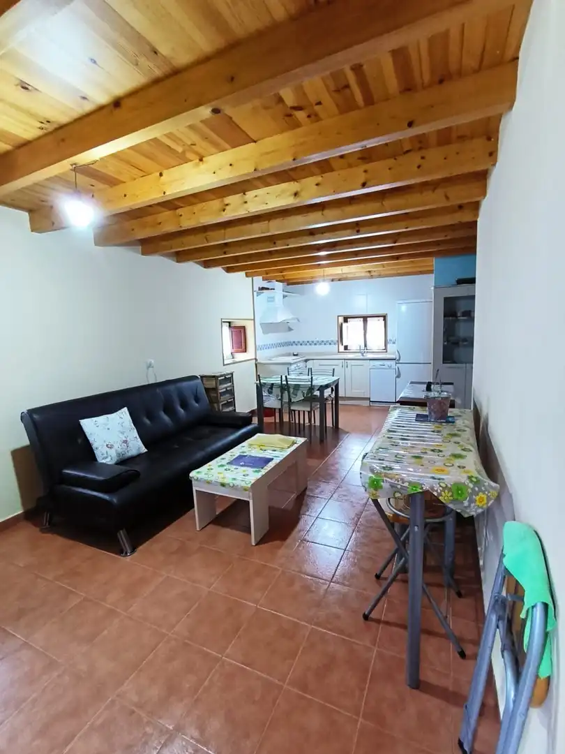 Sala de estar de Finca rústica en venta en Medina de Pomar con Calefacción, Jardín privado y Amueblado