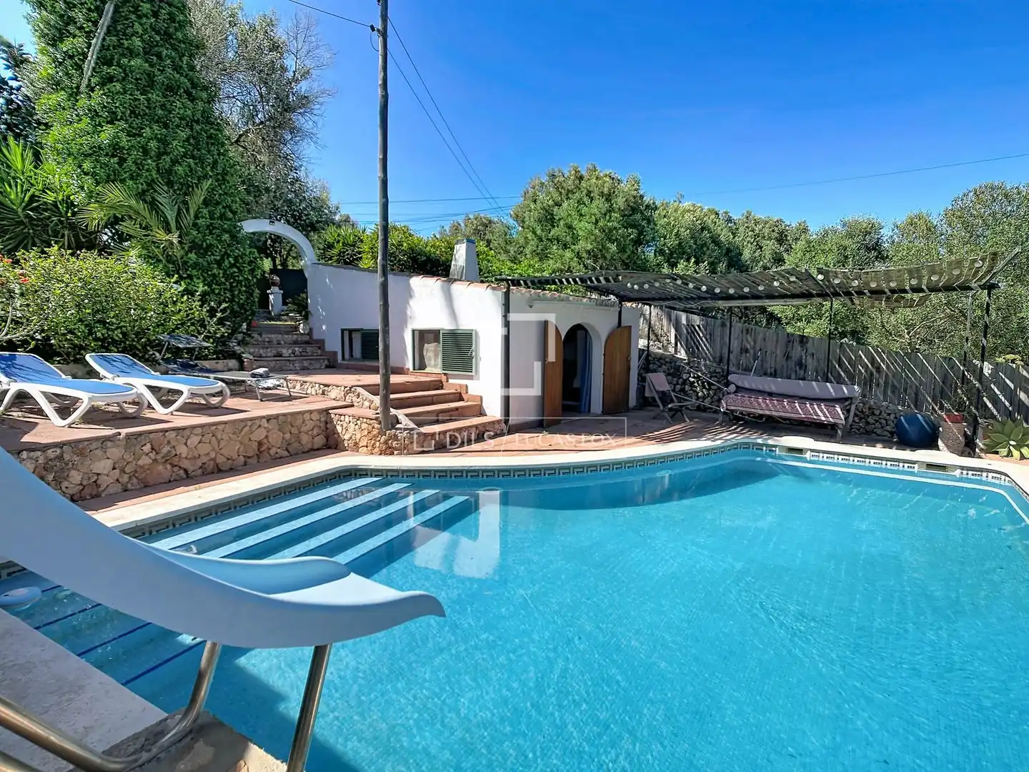 Piscina de Finca rústica en venda en Ciutadella de Menorca amb Aire condicionat, Jardí privat i Terrassa