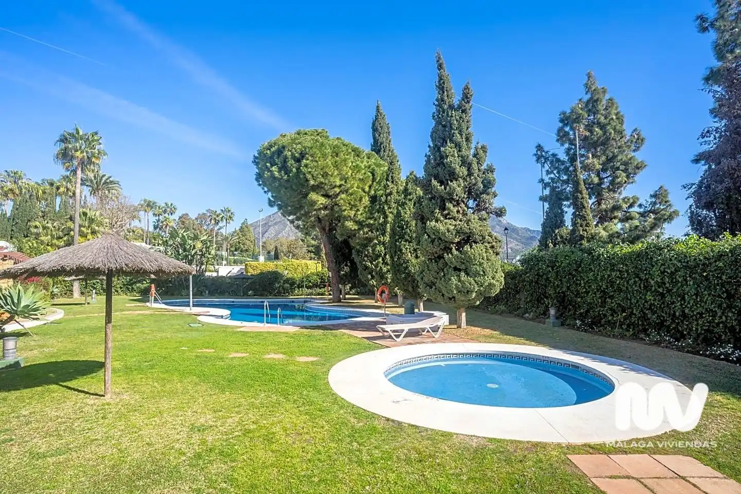 Dúplex con piscina en venta en Milla de Oro, imagen 10