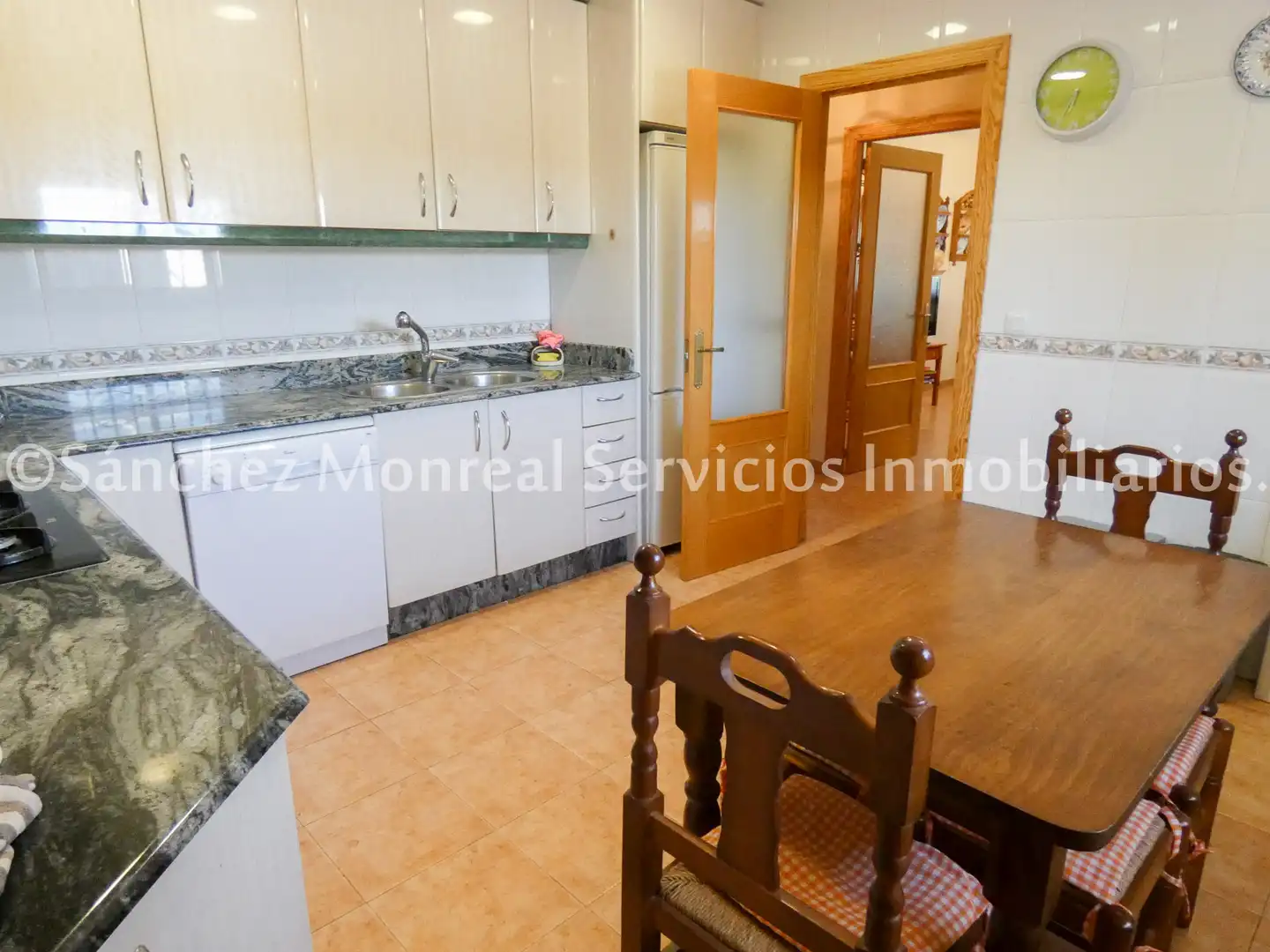 Casa adosada en venta en Avenida de la Cruz Roja, Alcázar de San Juan