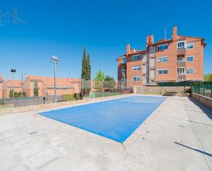 Swimming pool of Flat for sale in Boadilla del Monte  with Air Conditioner