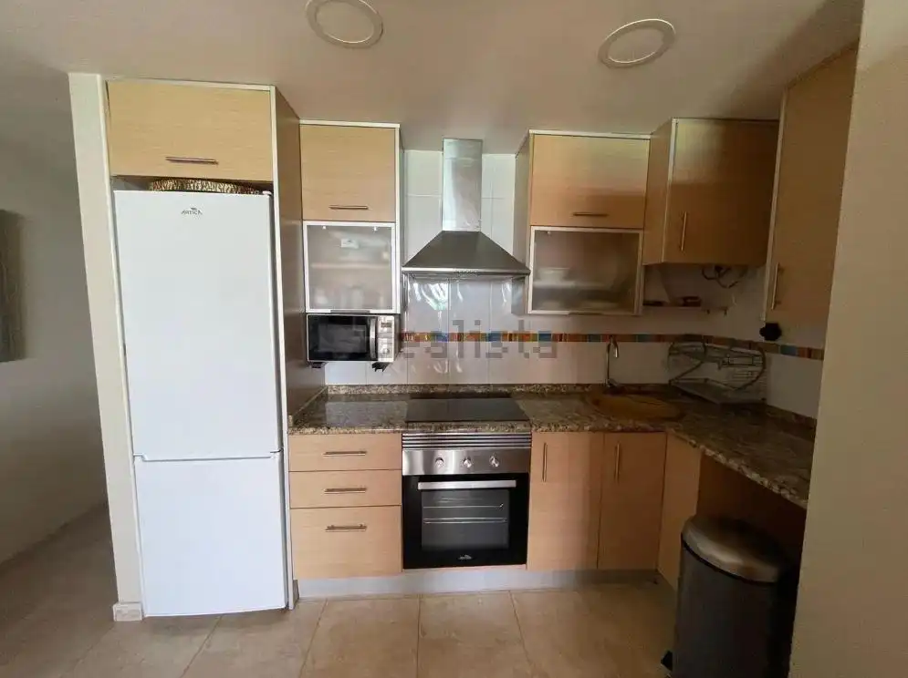 Cuina de Apartament de lloguer en Moncofa amb Terrassa, Moblat i Balcó