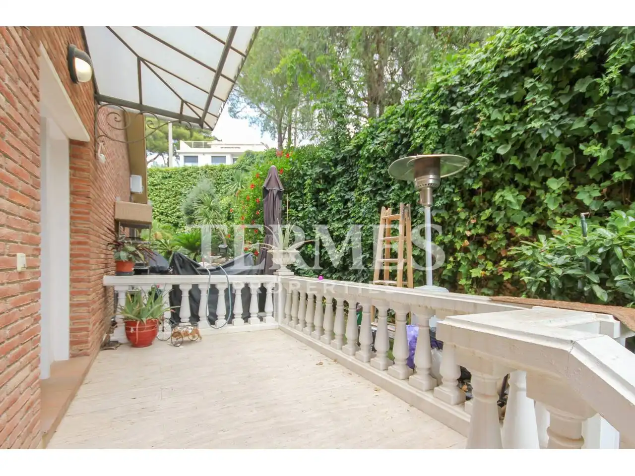 Terrasse von Haus oder Chalet zur Miete in Castelldefels mit Klimaanlage, Privatgarten und Terrasse