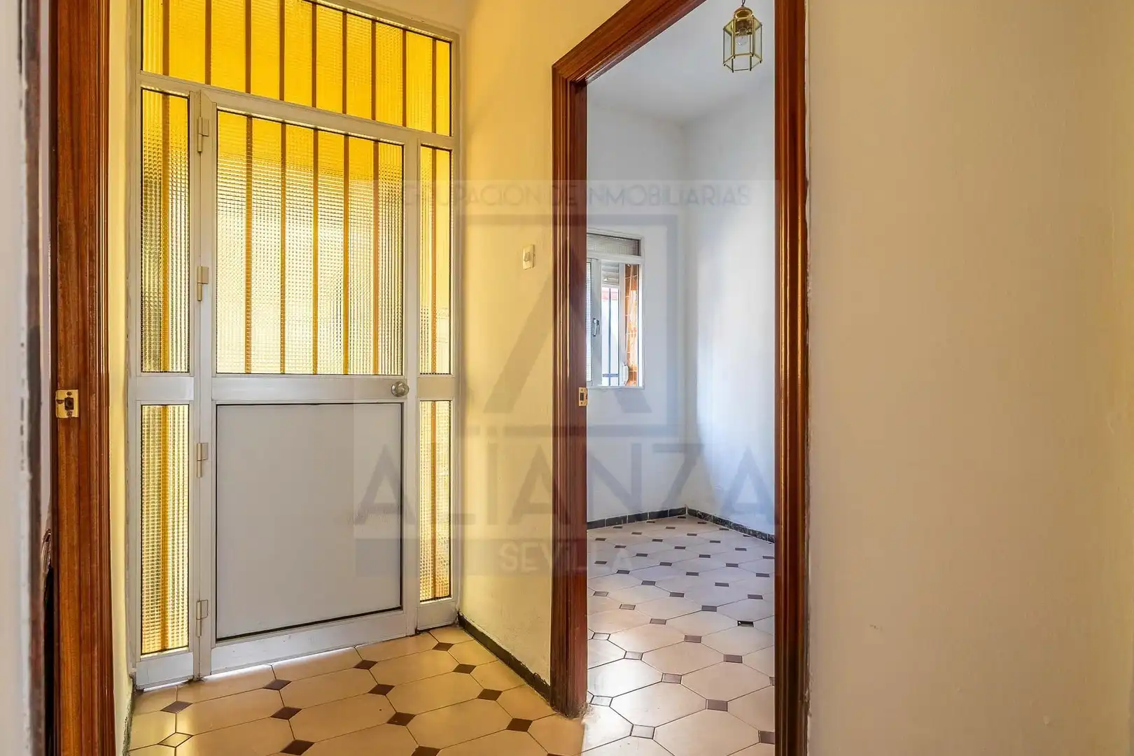 Casa adosada en venda en Camas amb Terrassa