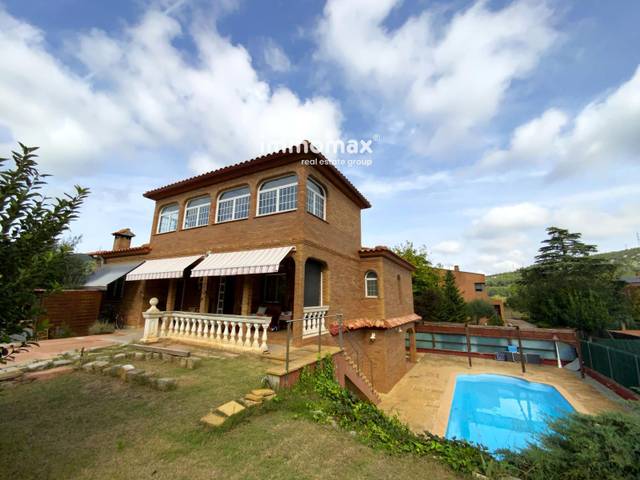 Casa-chalet en Venta en Begues