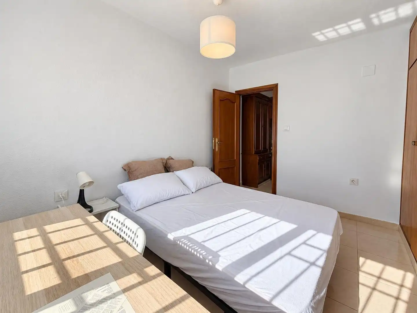 Bedroom of Flat for rent in Burjassot  with Furnished