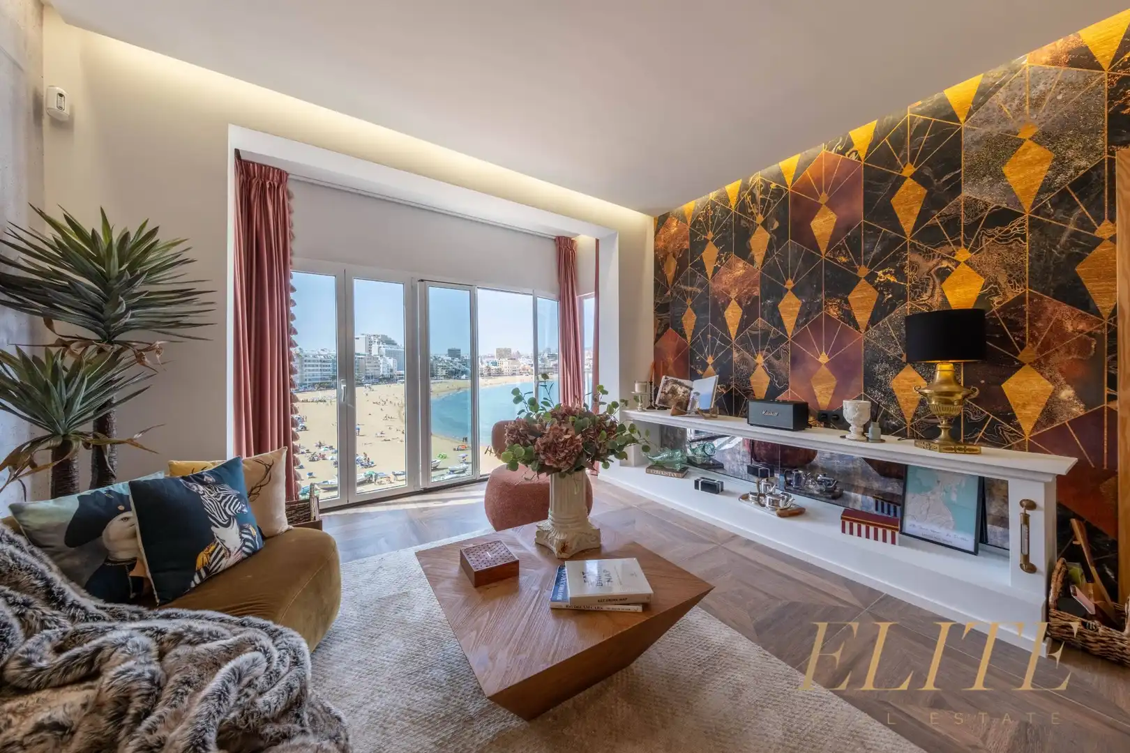 Sala de estar de Piso de alquiler en Las Palmas de Gran Canaria con Aire acondicionado, Calefacción y Parquet