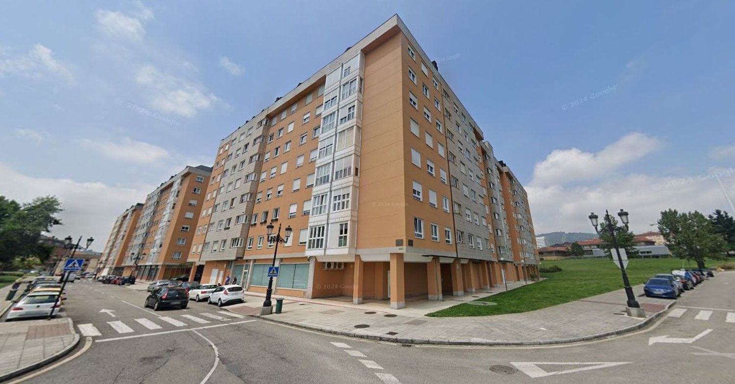 Exterior view of Premises for sale in Oviedo 