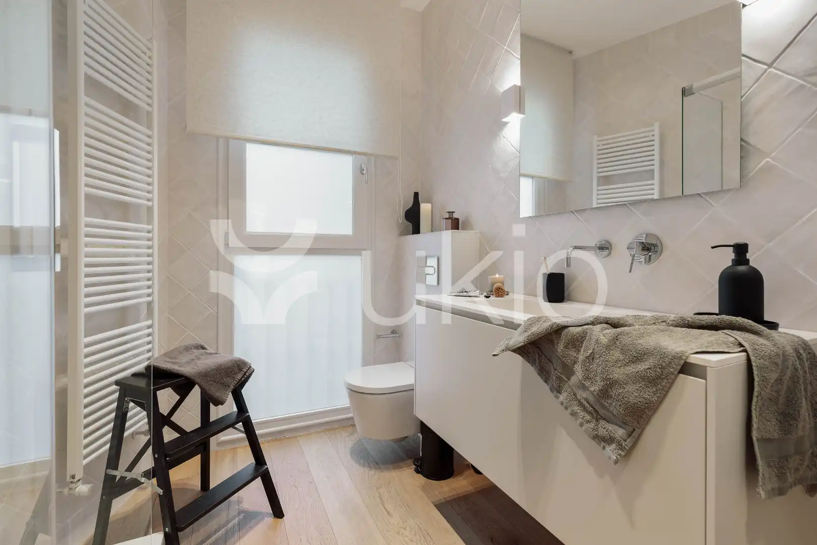 Baño de Apartamento de alquiler en Barcelona con Aire acondicionado, Calefacción y Amueblado