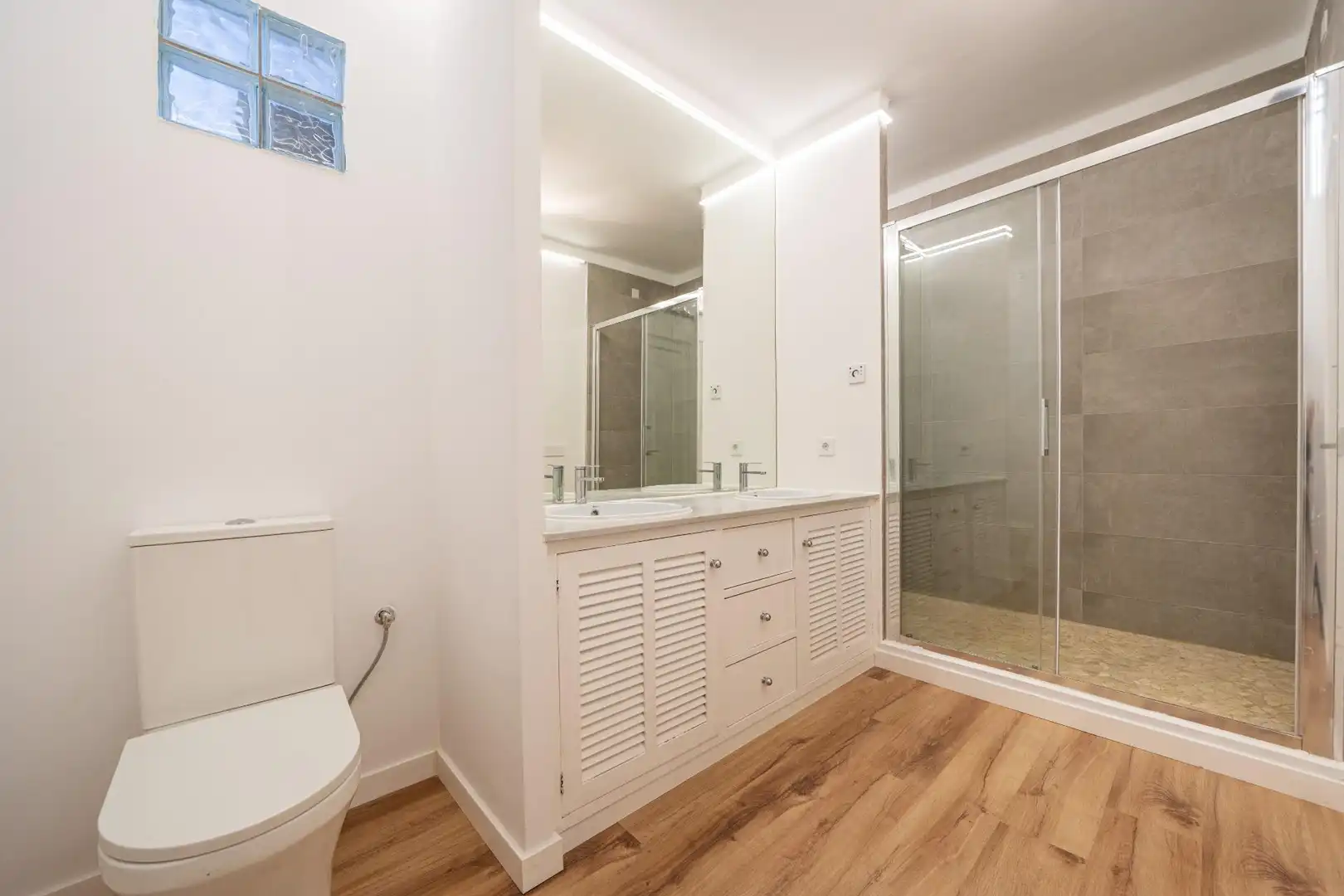 Attic for rent in Santa Catalina
