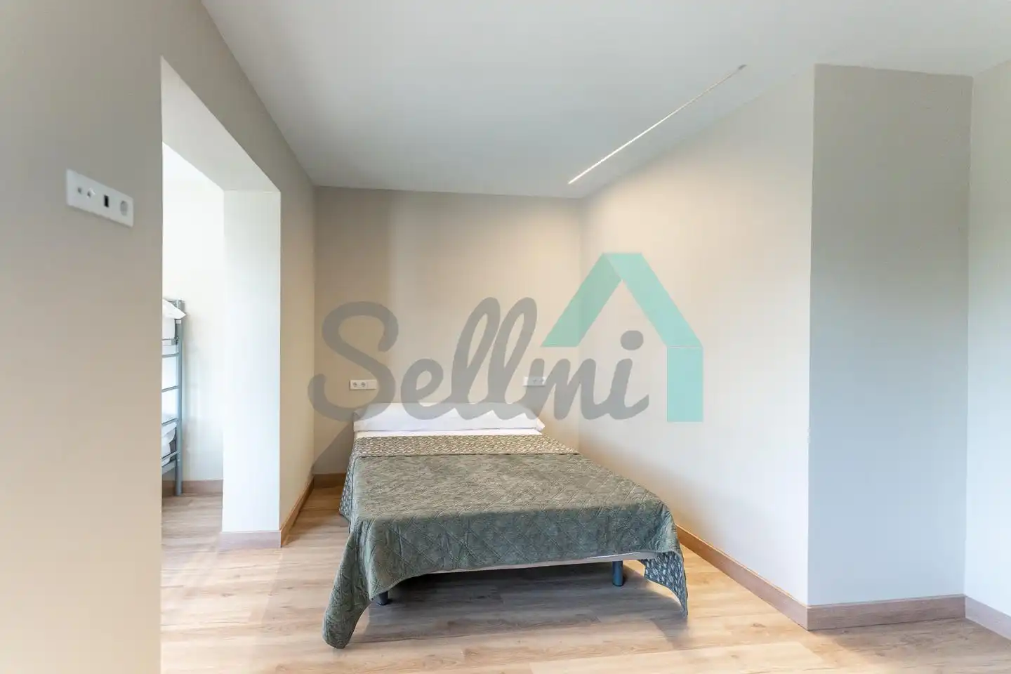 Bedroom of Houses for rent in Gijón   with Heating, Private garden and Terrace