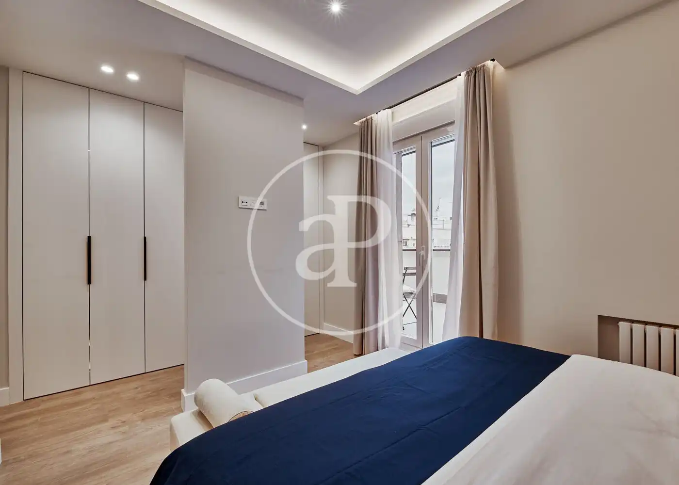 Bedroom of Flat for sale in Madrid  with Air Conditioner, Heating and Terrace