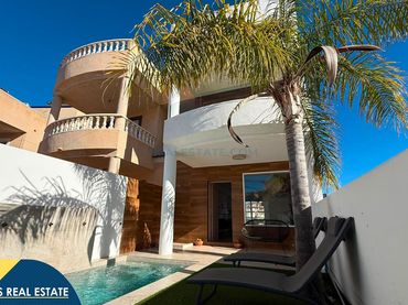 Villa con piscina in vendita a San Miguel de Salinas
