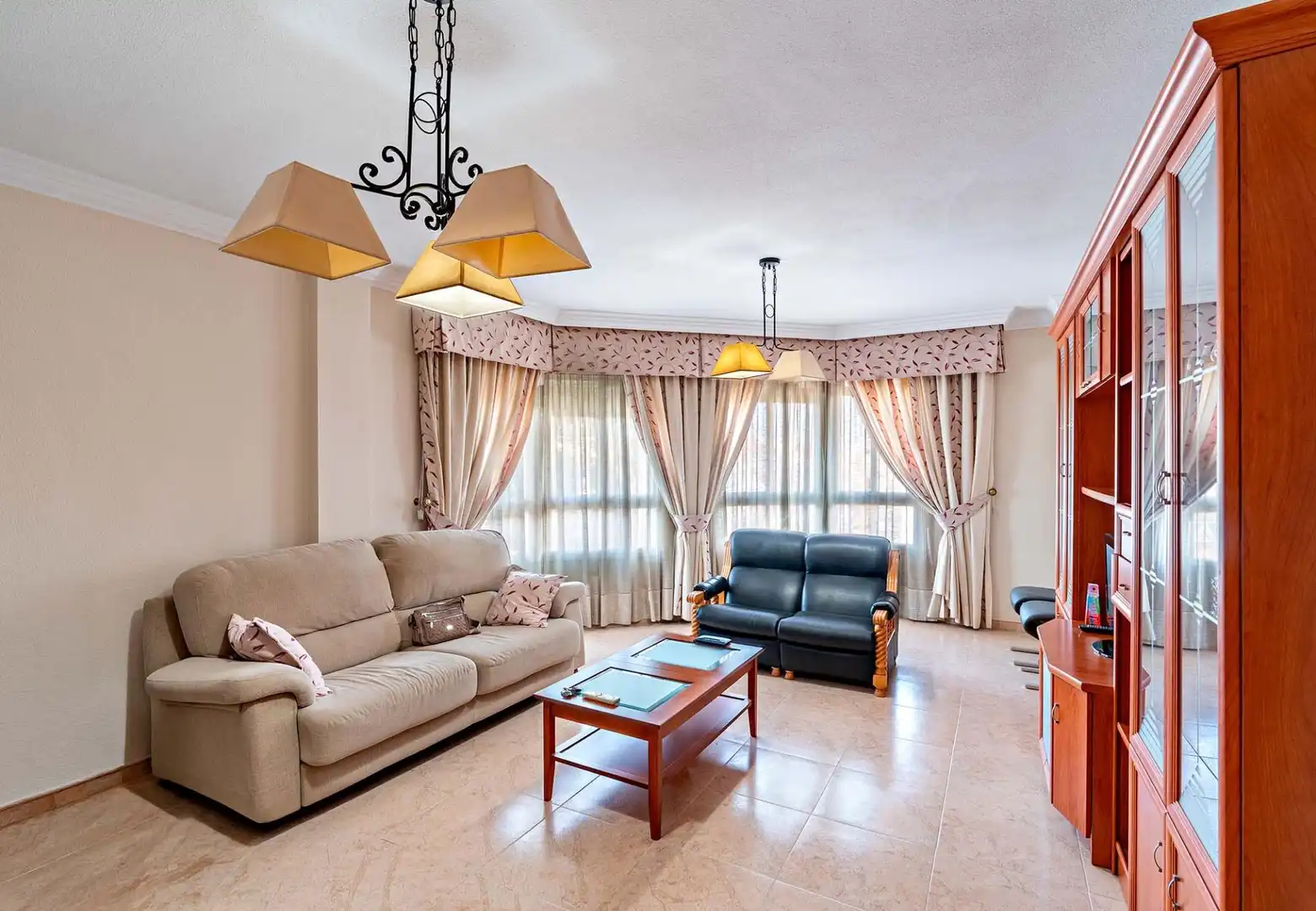 Sala de estar de Piso en venta en El Ejido con Amueblado