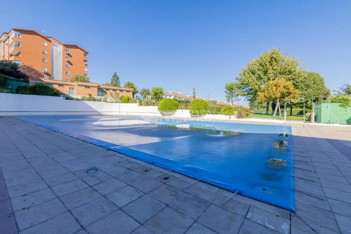 Piscina de Pis en venda en Algete amb Aire condicionat, Calefacció i Terrassa