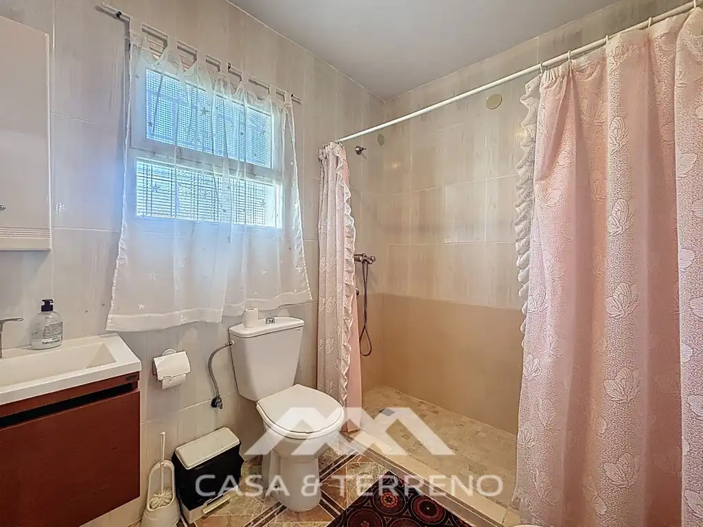 Baño de Casa o chalet en venta en Macharaviaya con Aire acondicionado, Jardín privado y Terraza