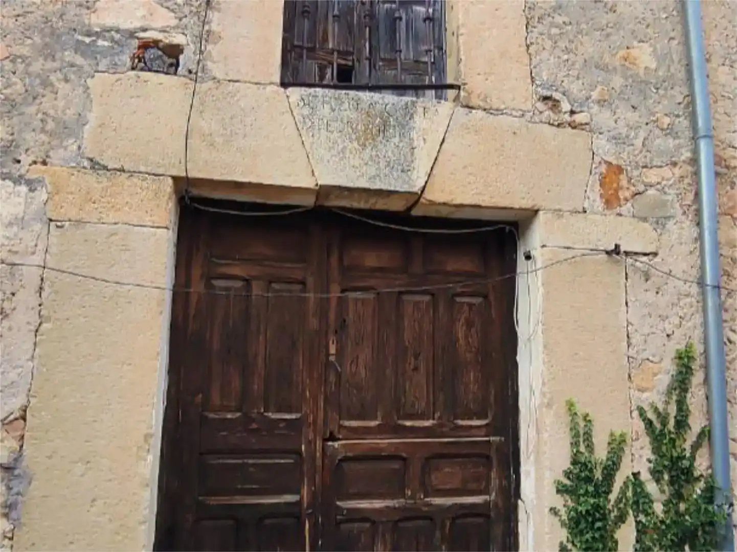 Vista exterior de Pis en venda en Valleruela de Sepúlveda amb Traster