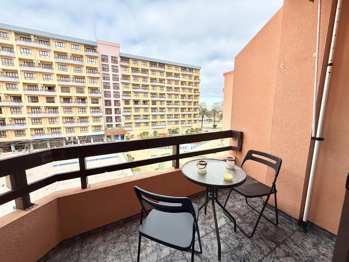 Terrassa de Apartament de lloguer en La Manga del Mar Menor amb Aire condicionat, Calefacció i Piscina