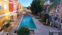 Piscina de Casa adosada en venda en Dolores amb Aire condicionat, Calefacció i Terrassa