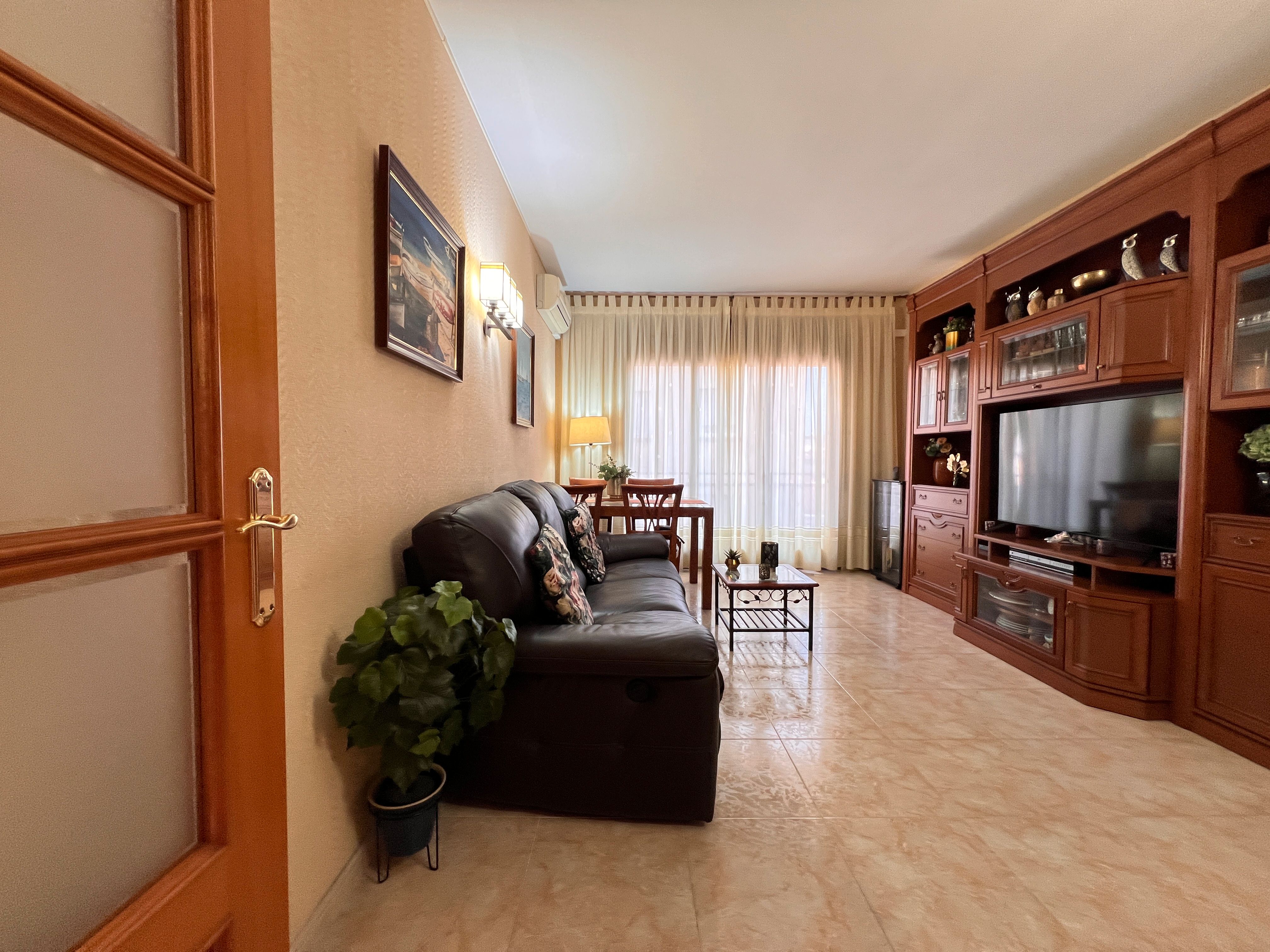 Piso en venta en Carretera de Mena, Llefià, Artigues - Llefià