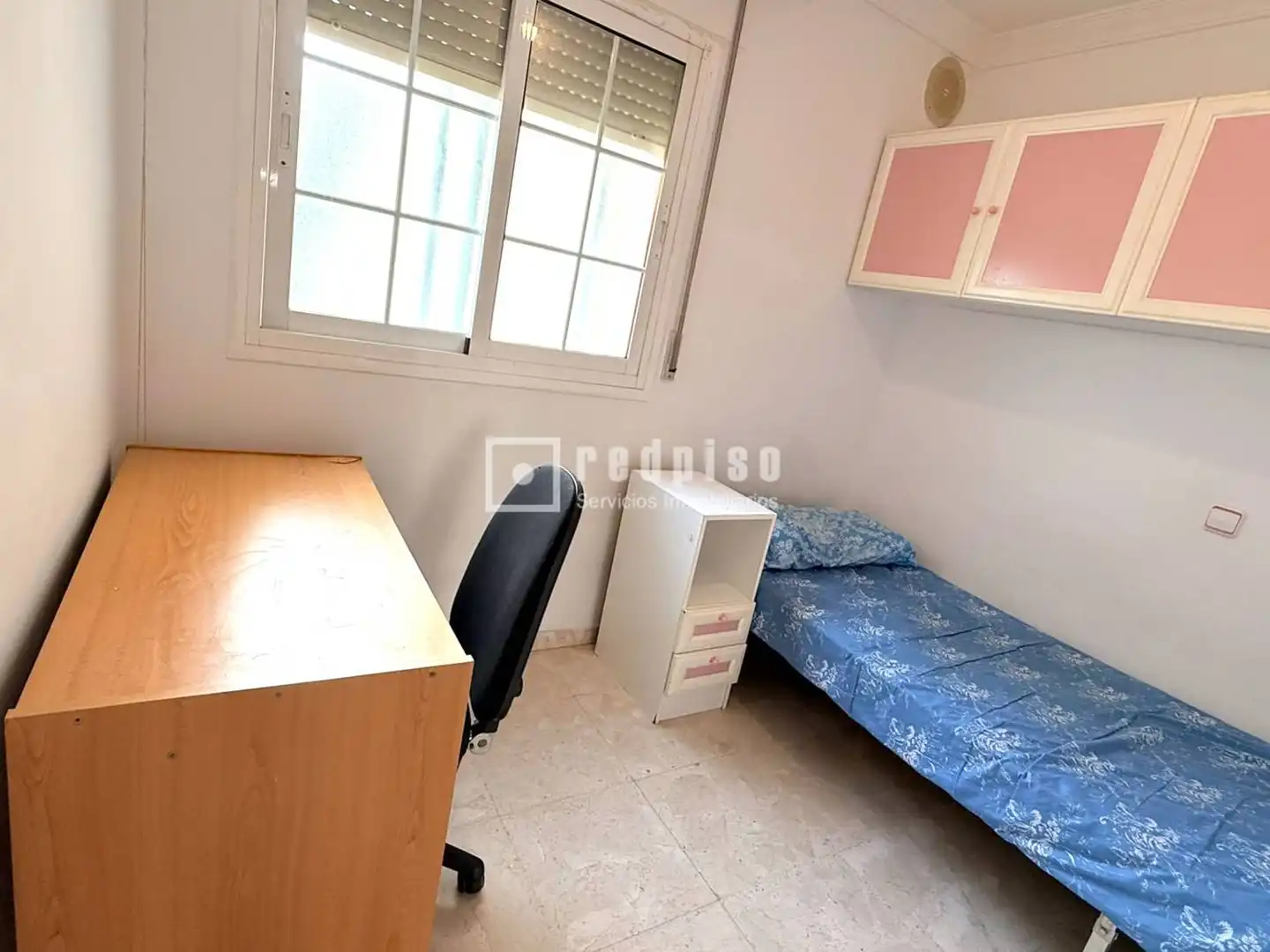 Flat for rent in Demóstenes, El Cónsul - Ciudad Universitaria - El Romeral