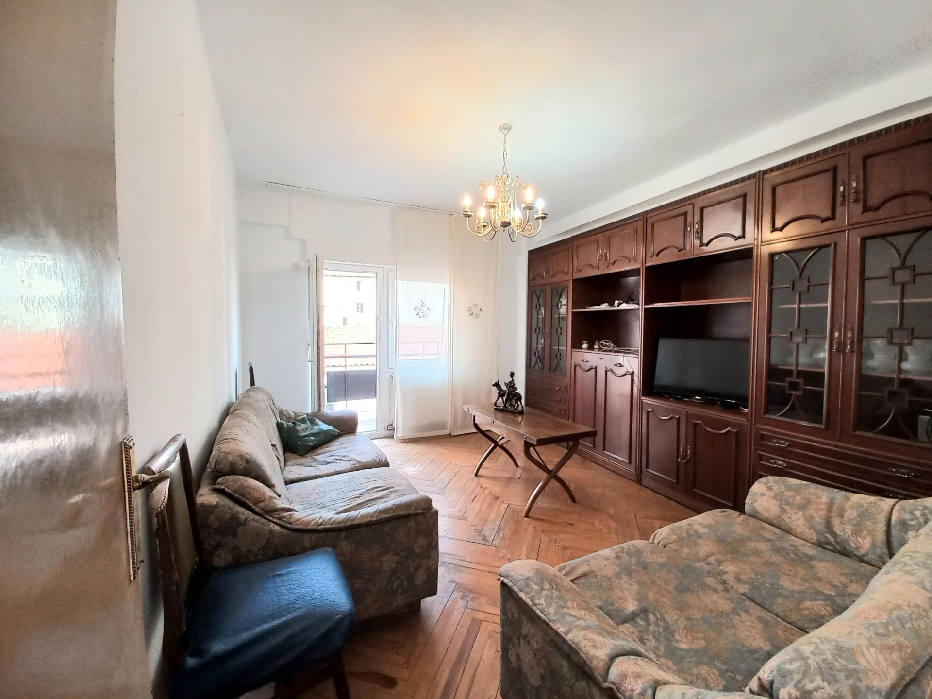 Living room of Flat for sale in Burgos Capital  with Heating, Terrace and Storage room