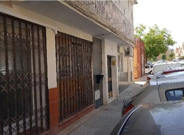 Vista exterior de Piso en venta en Camas