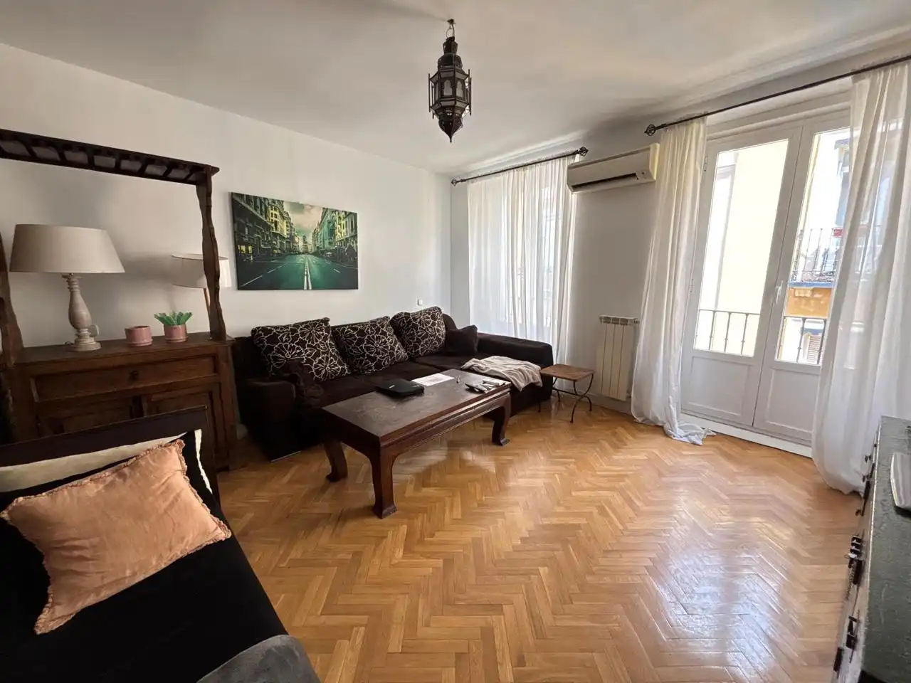 Sala de estar de Piso de alquiler en Madrid con Aire acondicionado, Terraza y Amueblado