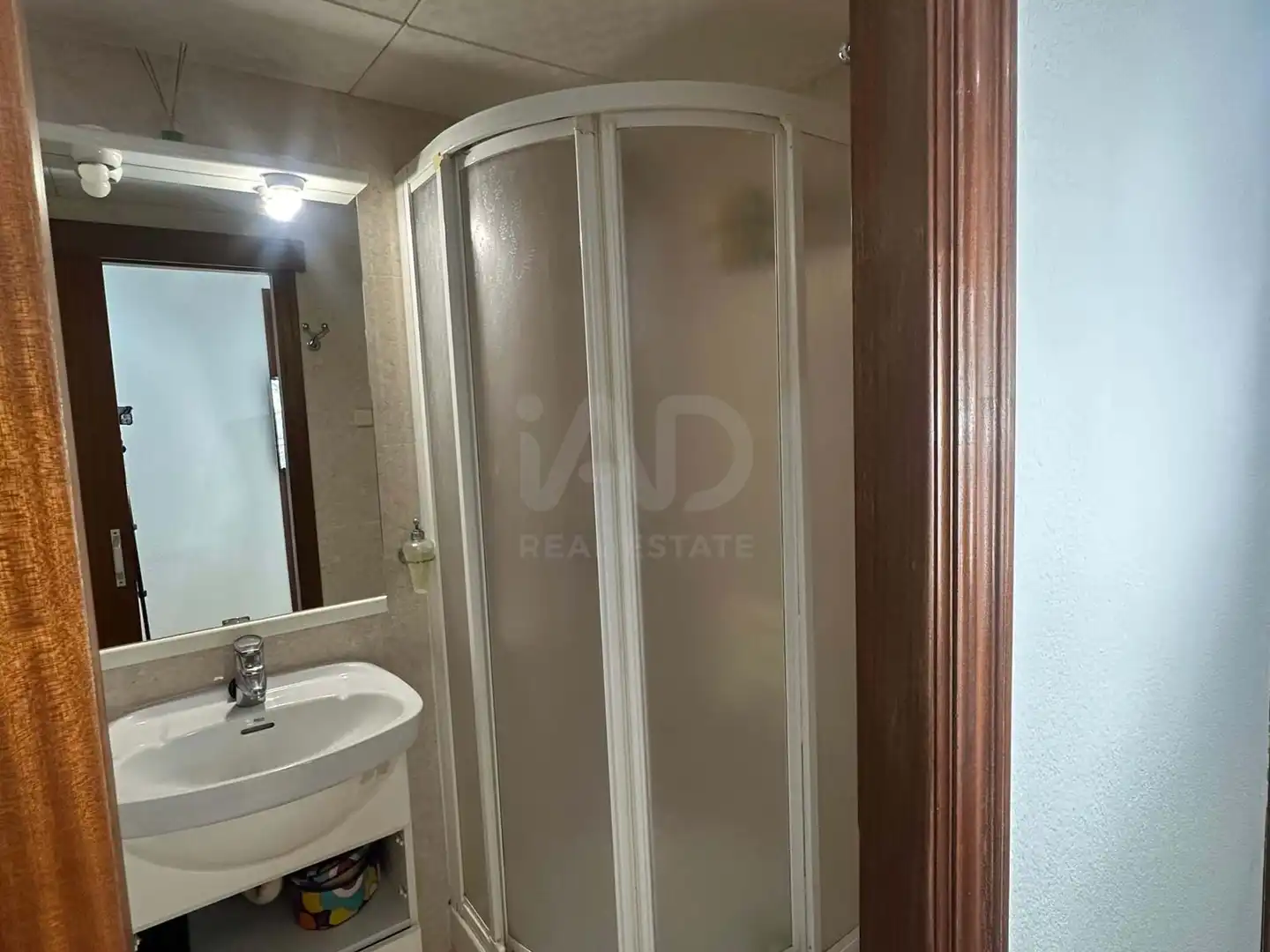 Bathroom of Attic for sale in Vilanova i la Geltrú  with Air Conditioner, Heating and Terrace