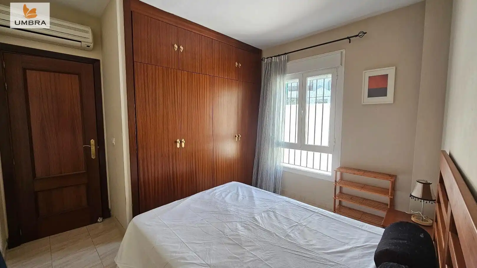 Habitación de Piso en venta en Arcos de la Frontera con Aire acondicionado, Calefacción y Jardín privado