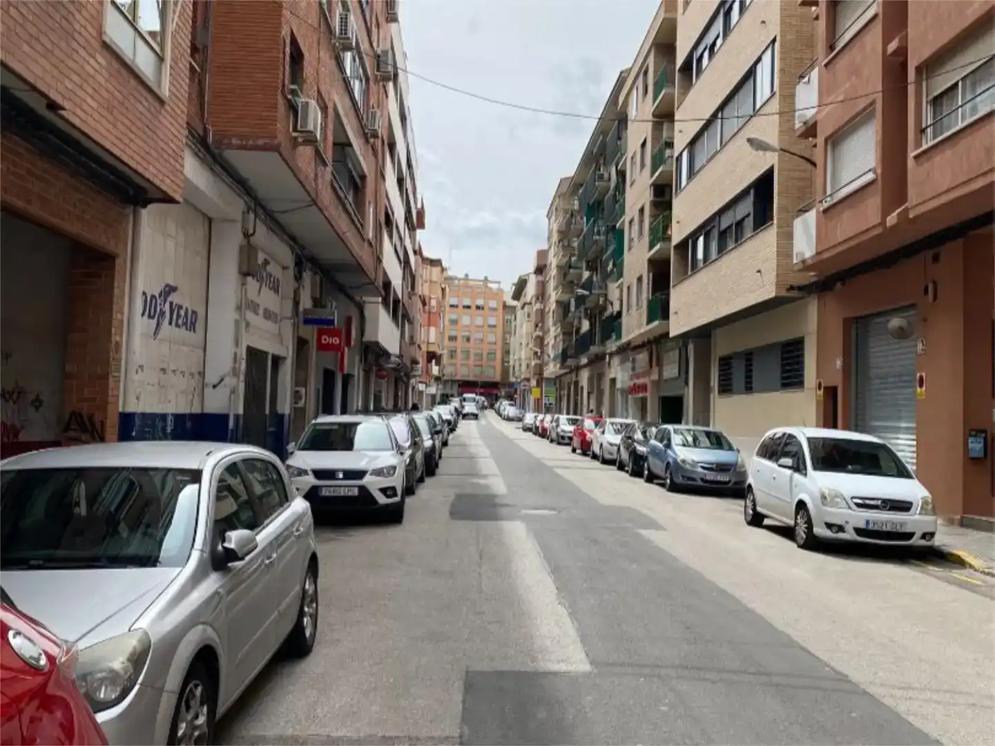 Vista exterior de Local de lloguer en Delicias