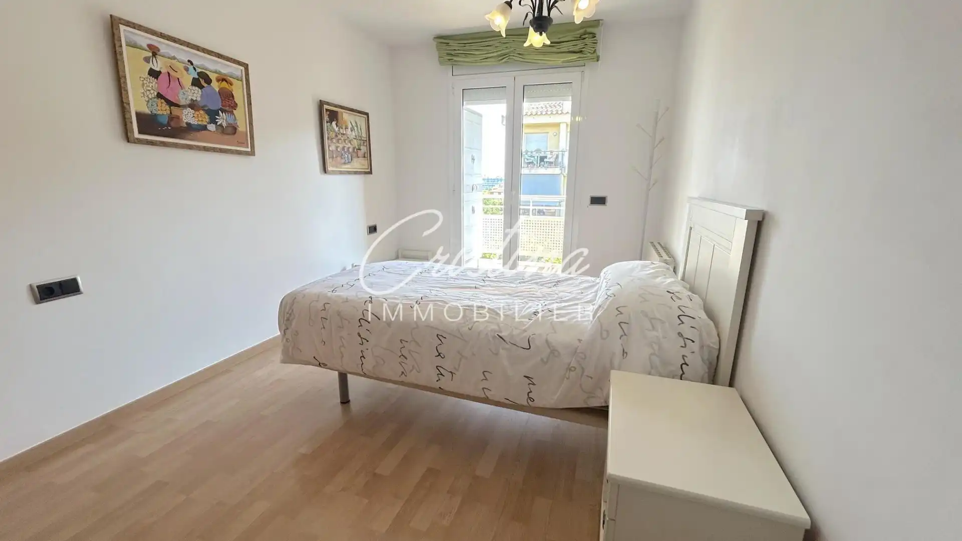 Schlafzimmer von Wohnungen zum Verkauf in Girona mit Heizung, Terrasse und Alarm