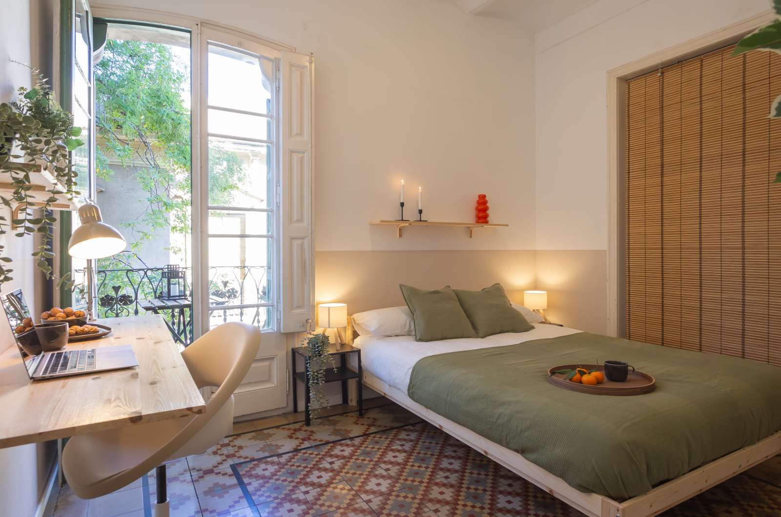 Bedroom of Flat to share in  Barcelona Capital  with Air Conditioner, Heating and Terrace