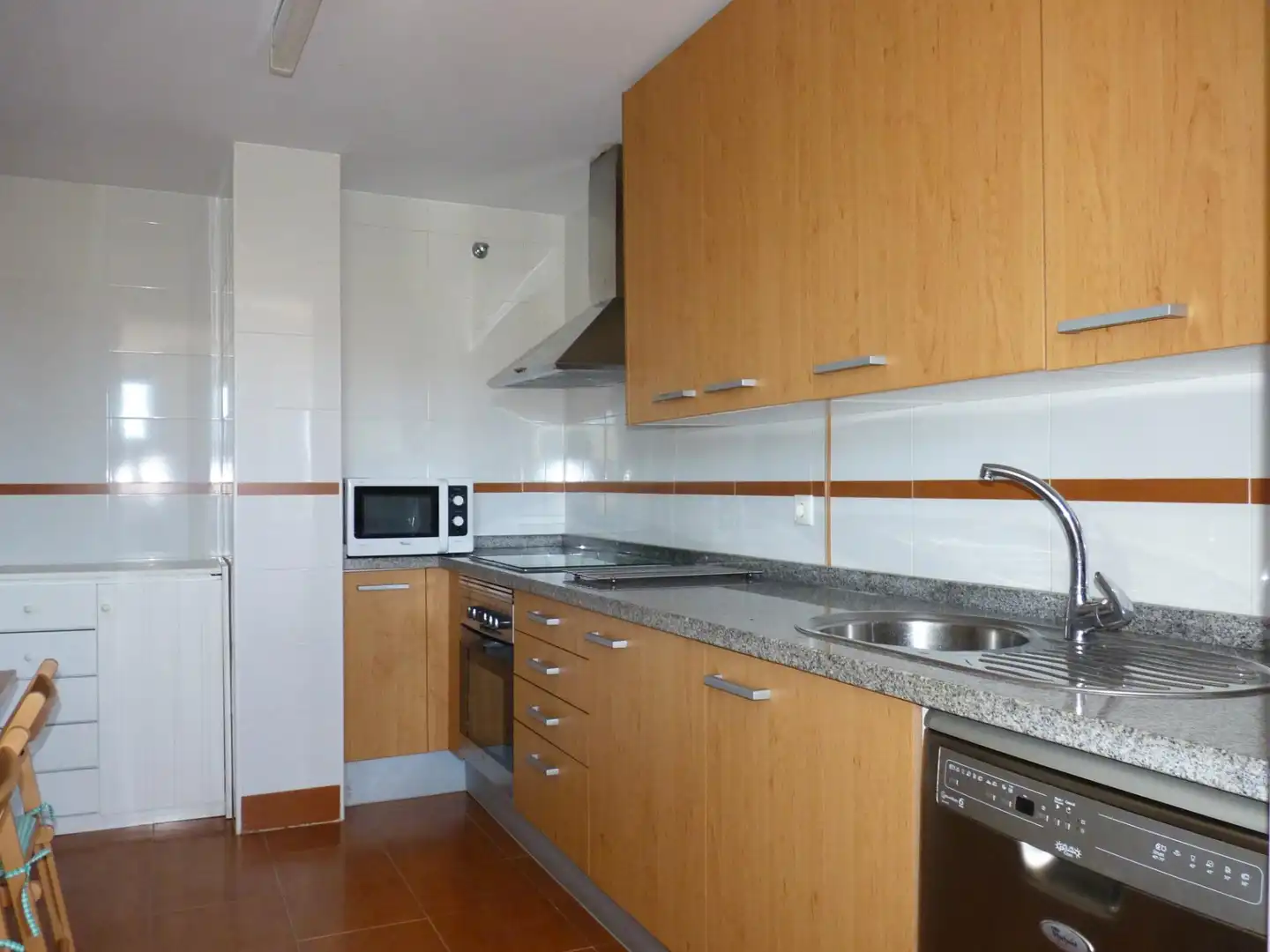 Küche von Maisonette zum Verkauf in Vélez-Málaga mit Klimaanlage, Heizung und Privatgarten