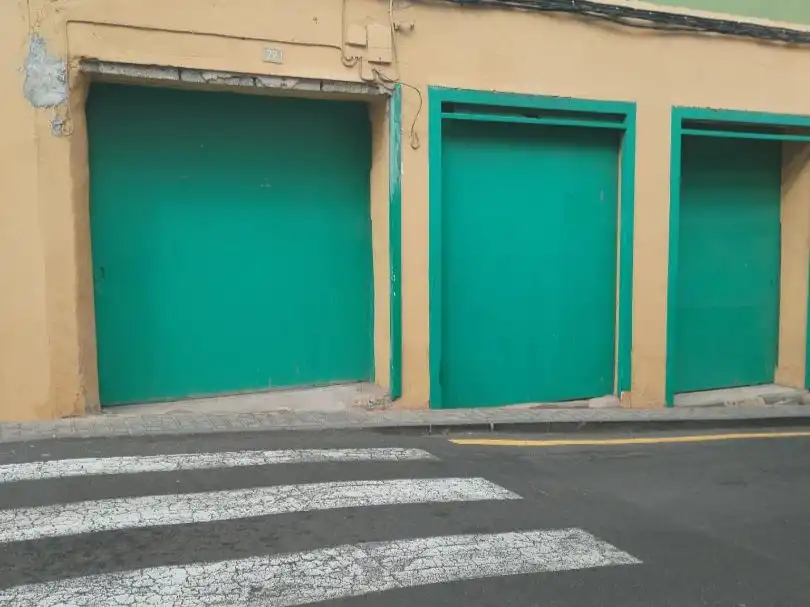 Doble en alquiler en Calle José Samsó Henríquez 22