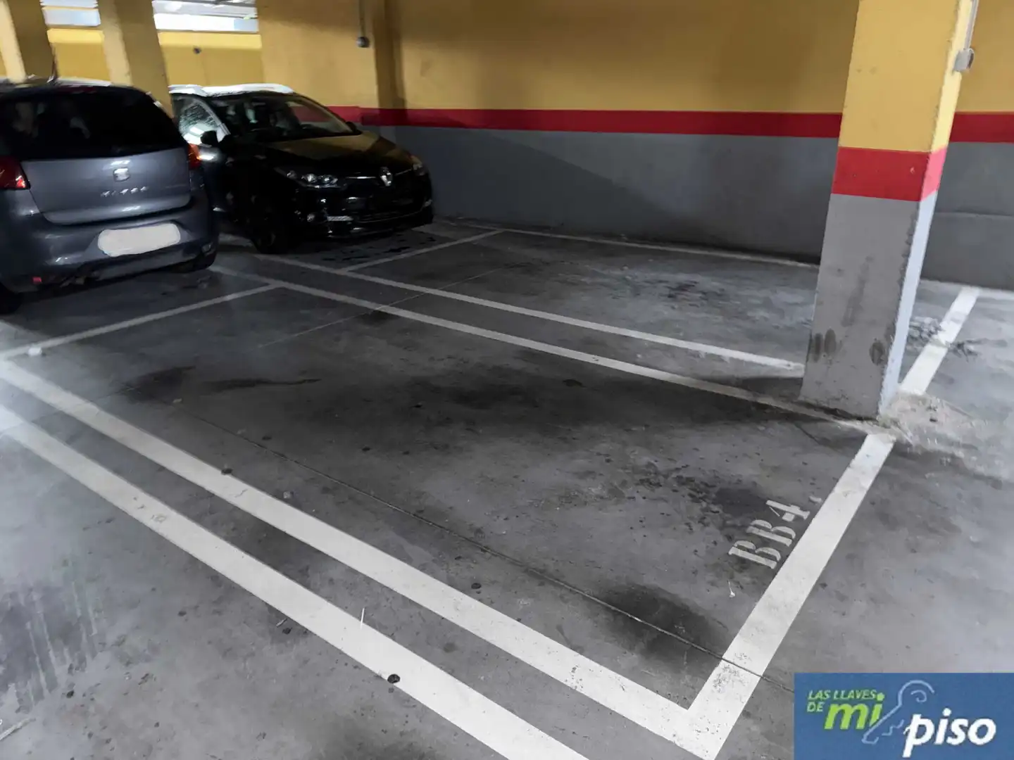 Aparcament de Pis en venda en Valladolid amb Calefacció, Parquet i Terrassa
