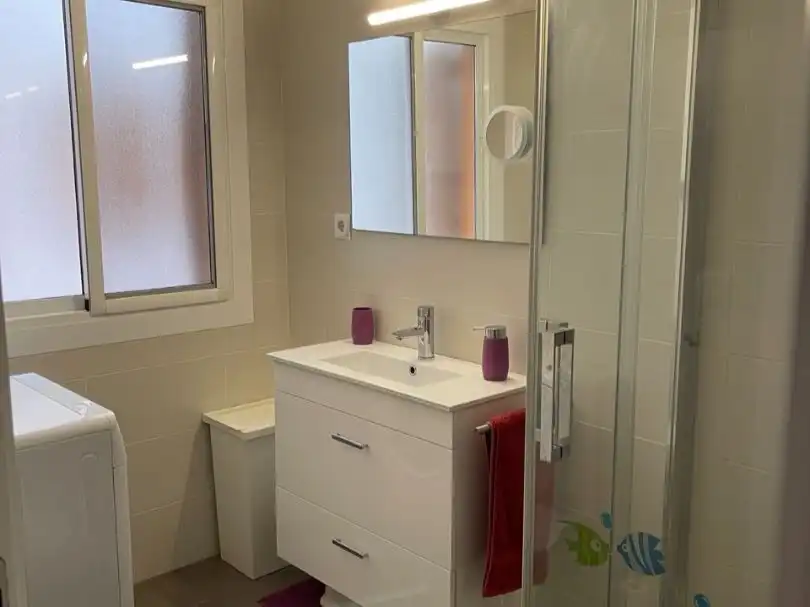 Badezimmer von Wohnungen zur Miete in Santiago de la Ribera