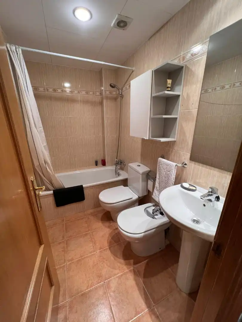 Baño de Piso en venta en Camprodon con Calefacción, Parquet y Amueblado