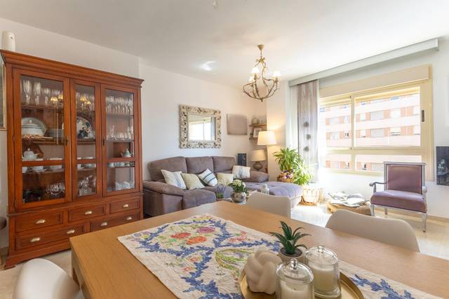 Piso en Venta en Paus - Poligono San Blas