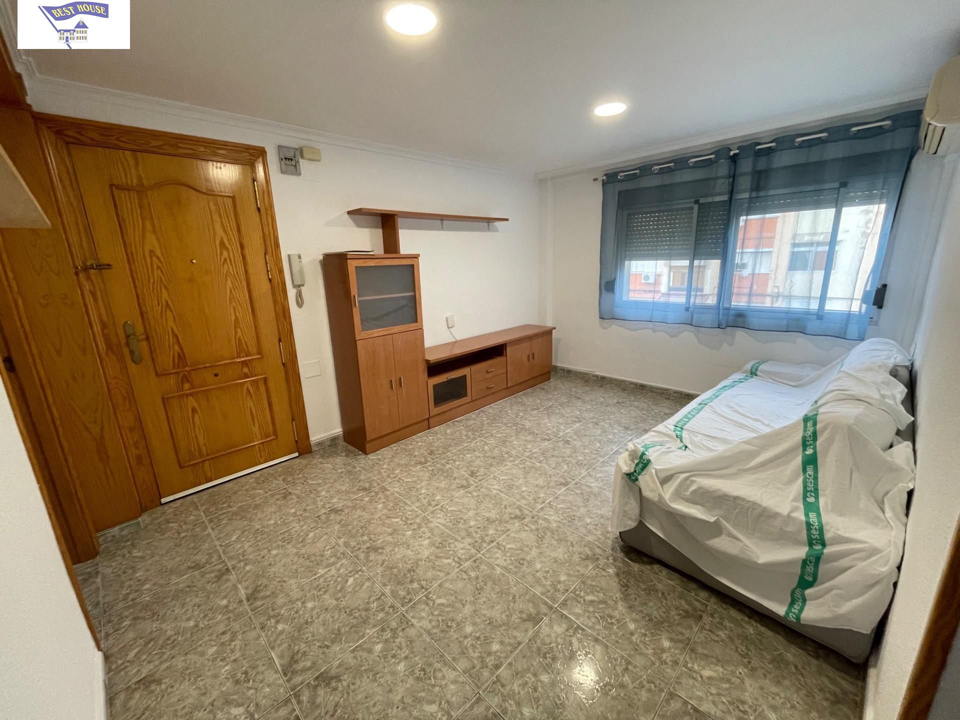 Habitación de Apartamento en venta en  Albacete Capital con Calefacción