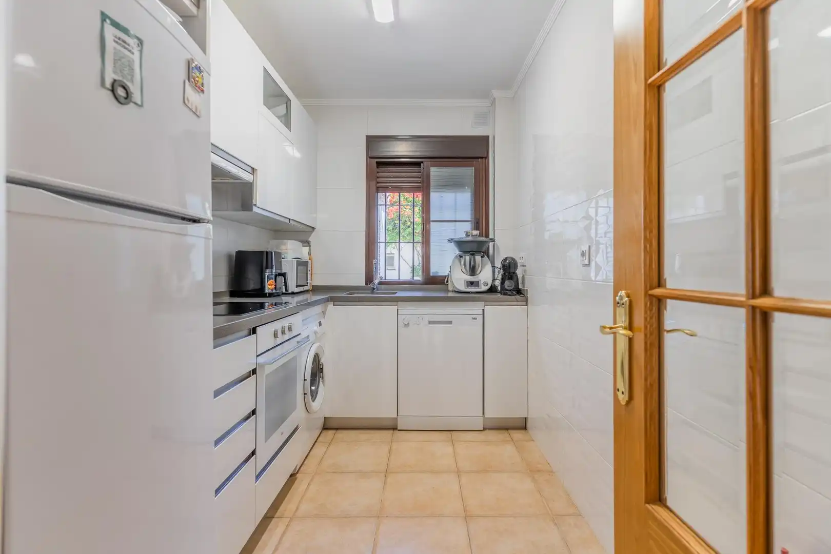 Apartment with pool for sale in La Barrosa, imagen 24